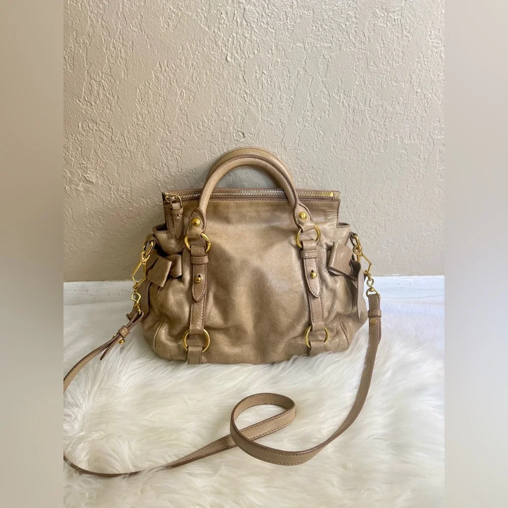 Miu Miu Beige Leather Satchel with Gold Hardware - Picture 4 of 13